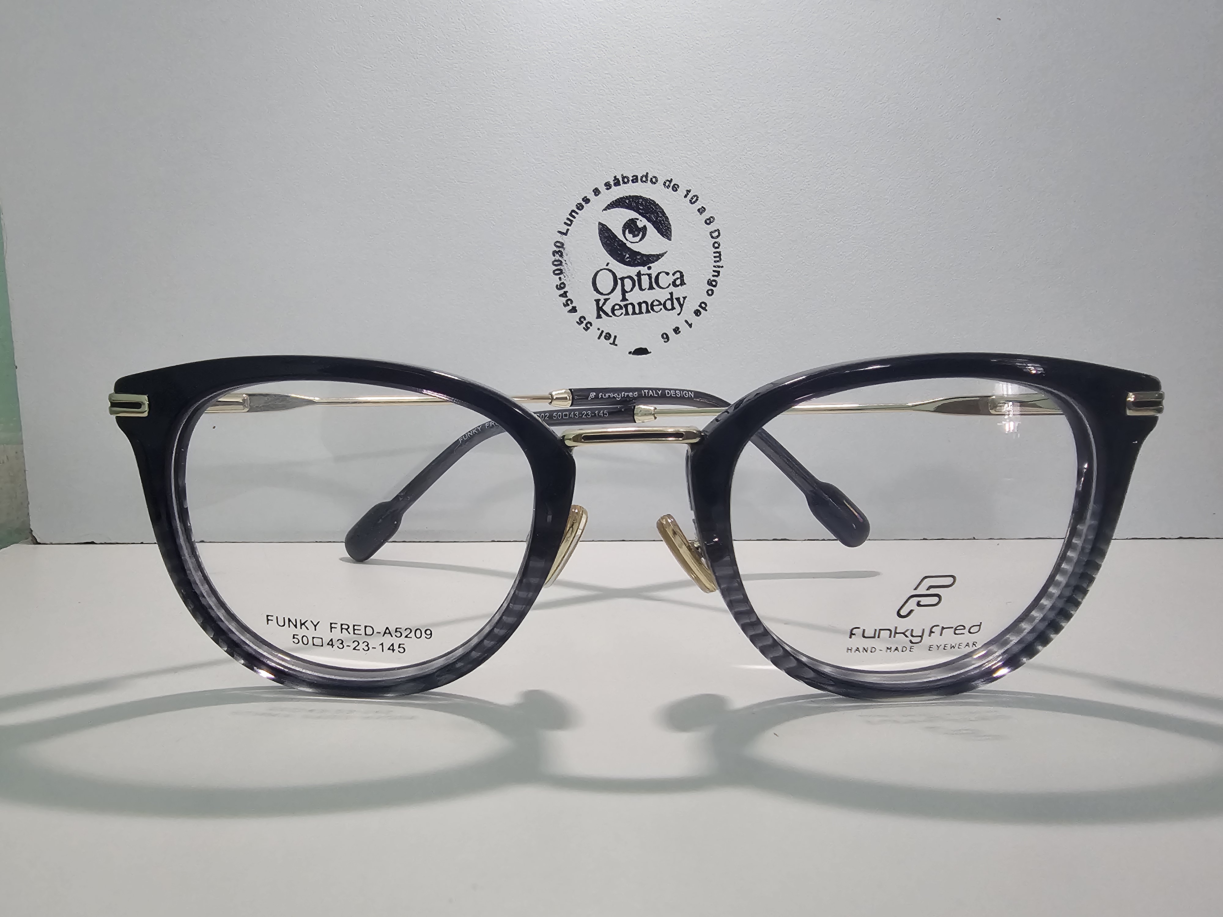 Medidas de A 5209 C02